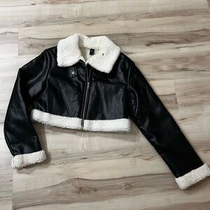 Faux leather bomber with Sherpa
